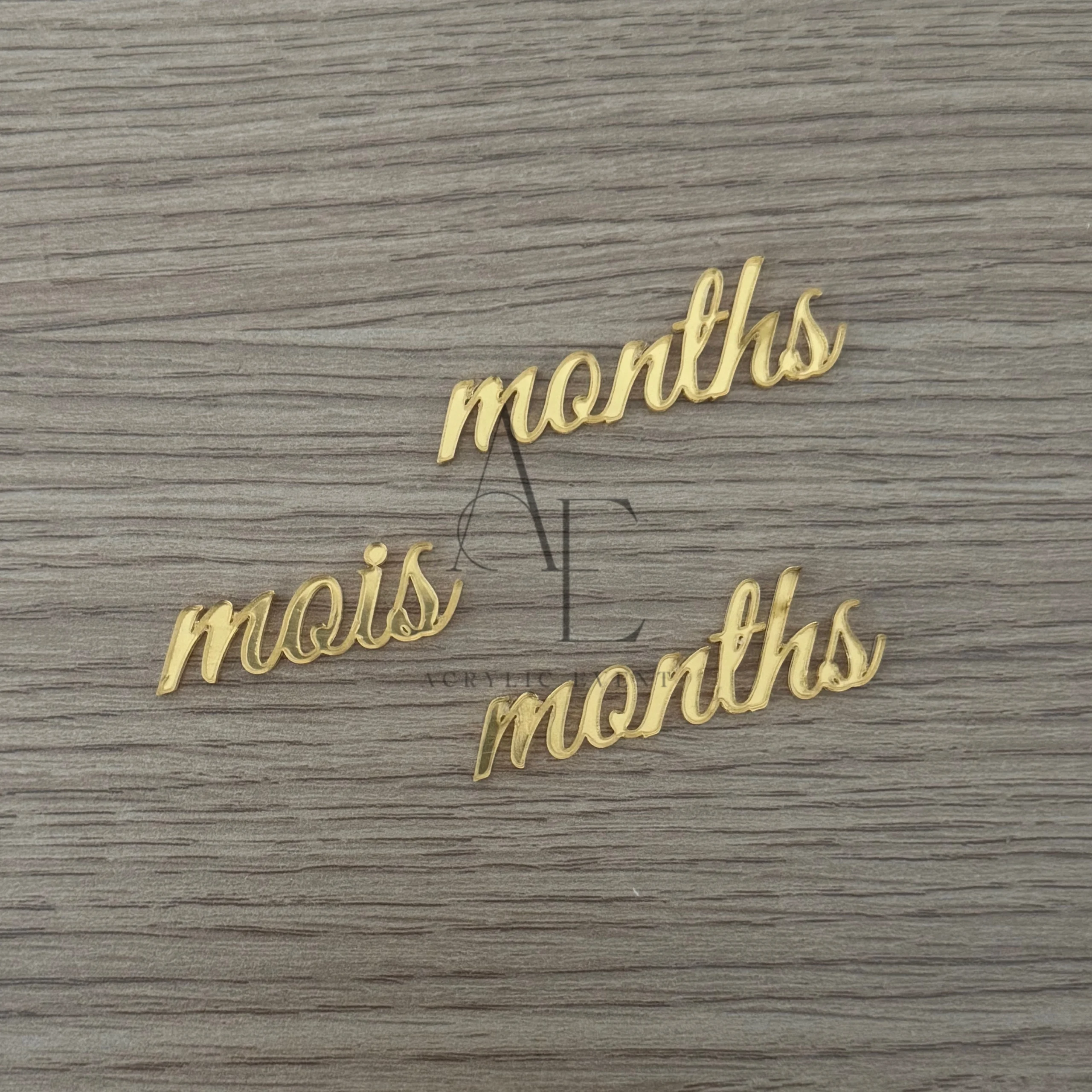 photo-output_2 Mot "Mois" ou "Months" 6cm – Image 1