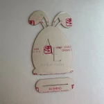 Plaque Oeuf Lapin sur socle